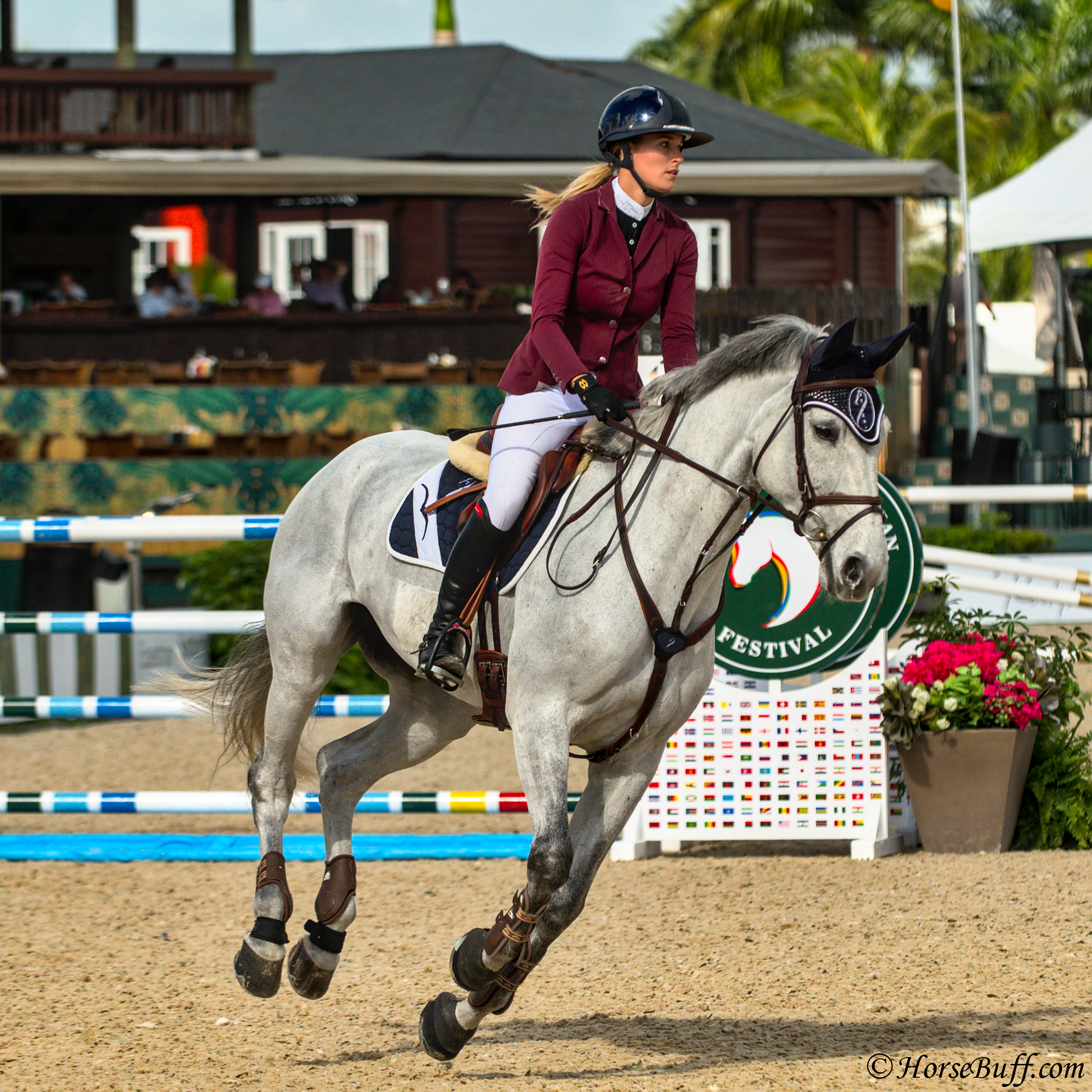 JESSICA MENDOZA piloting DIAMANTS AURORA