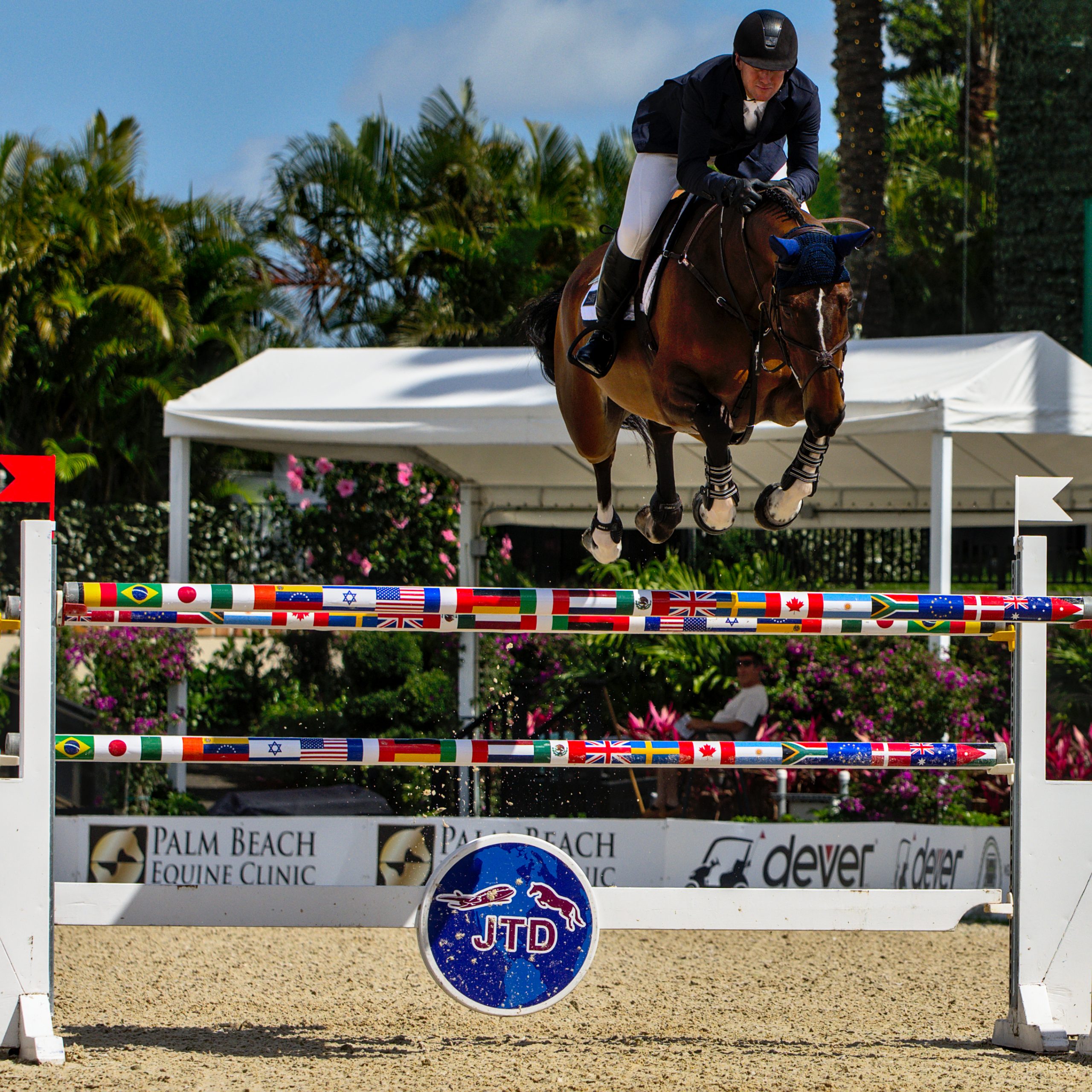 HH Azur & Mclain Ward jumped a beautiful clear round on Thursday to earn their spot for Saturday night.