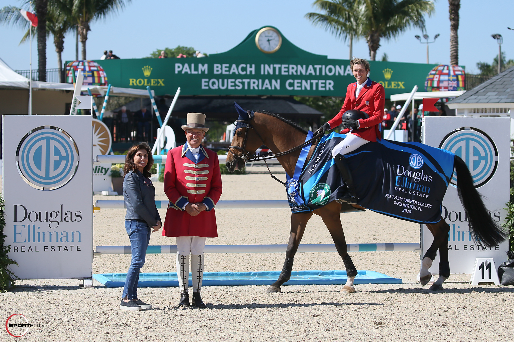 Brian Moggre and Nikita Jolie in their winning presentation with Douglas Elliman Real Estate Agent Martha W. Jolicoeur and ringmaster Steve Rector. 