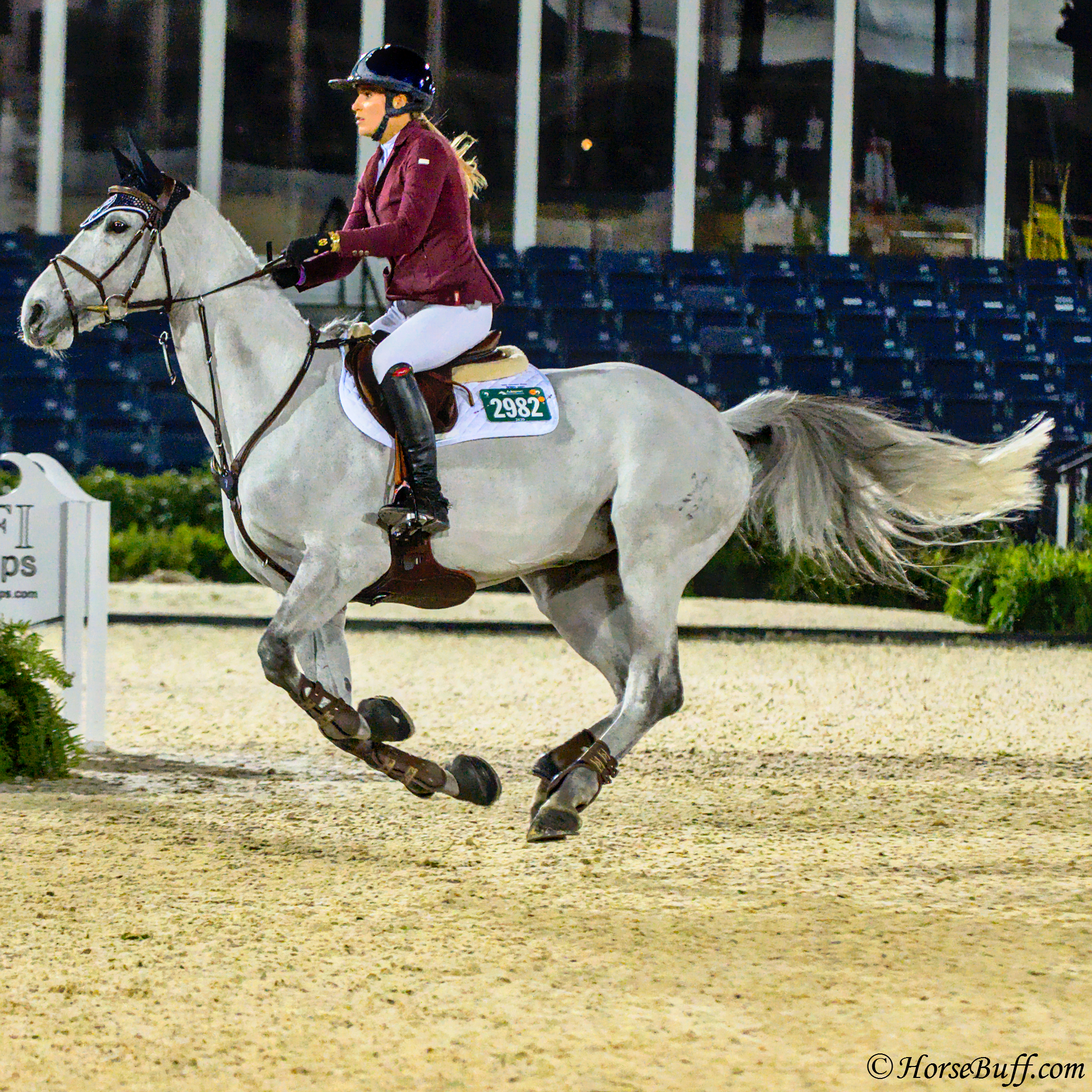 JESSICA MENDOZA on DIAMANTS AURORA  © HorseBuff.com 