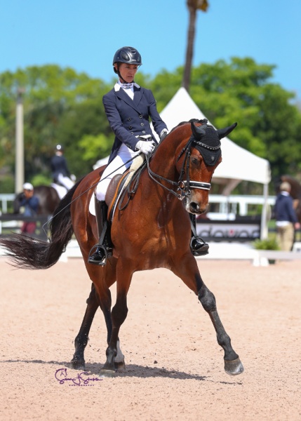 Kelly Layne (AUS) books her place in the week 12 final at small tour riding Rockwell. ©SusanStickle.com