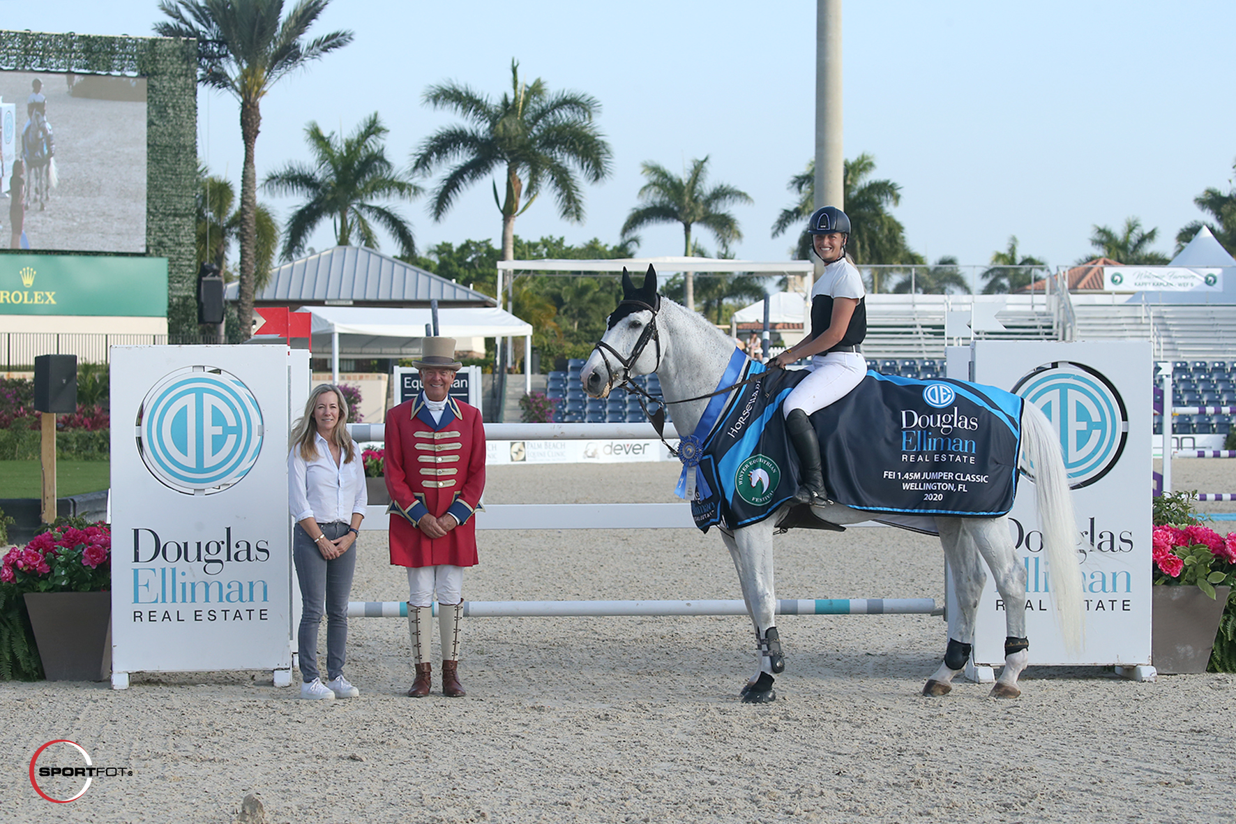 Kristen Vanderveen and Bull Run’s Faustino de Tili in their winning presentation with Kristina Lloyd of Douglas Elliman Real Estate. 