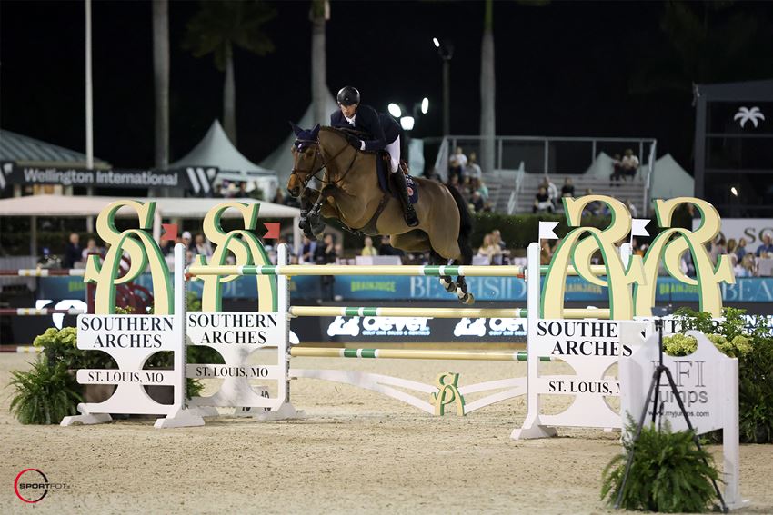 Ben Maher & Enjeu de Grisien, winners of the  $140,000 Southern Arches CSI3* Grand Prix. Photo © Sportfot